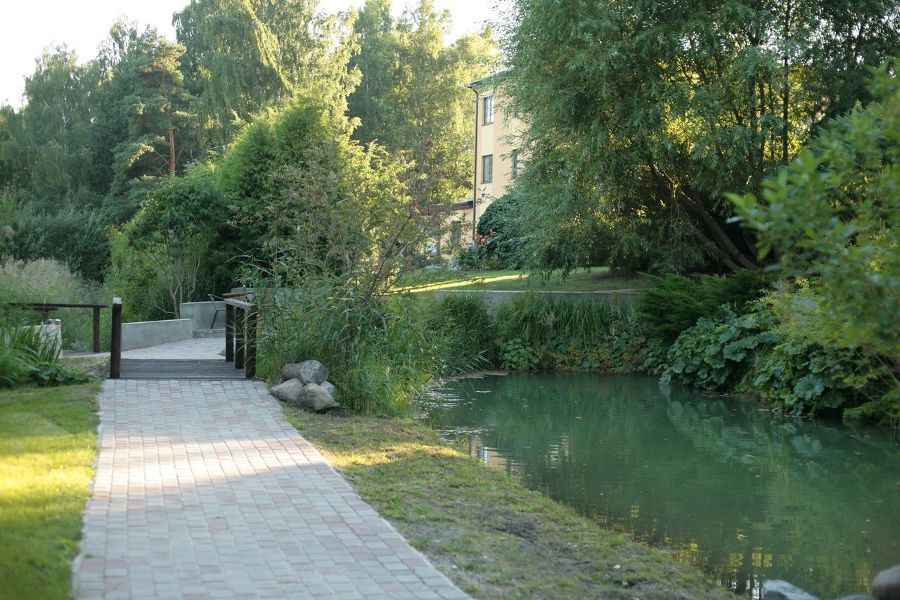 Plavas Hotell Ainaži Exteriör bild